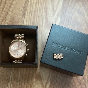 Michael Kors watch for small/medium size wrists. Needs battery replacement
